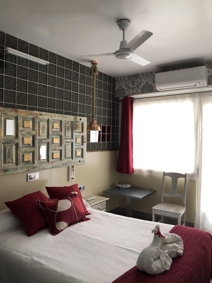 Hostal Boutique Luna De Gavin クリェラ エクステリア 写真